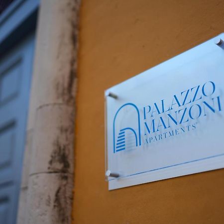 Palazzo Manzoni Apartments Bari Exterior foto