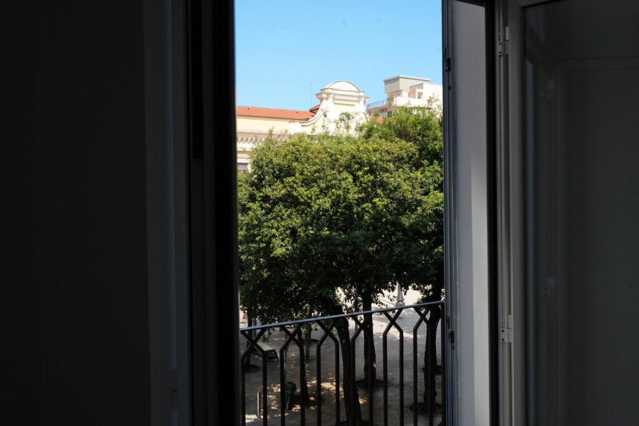 Palazzo Manzoni Apartments Bari Exterior foto